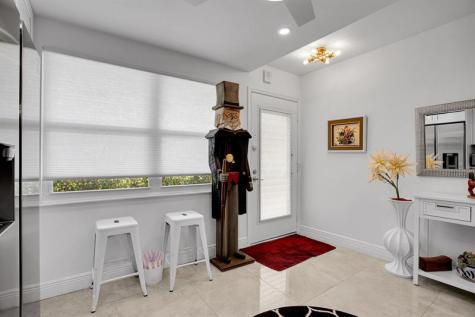 2403 Antigua Coconut Creek FL 33066