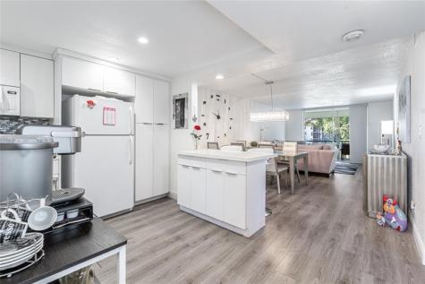 8901 S Hollybrook Boulevard Pembroke Pines FL 33025