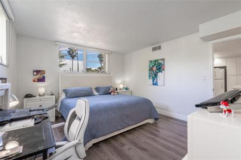 8901 S Hollybrook Boulevard Pembroke Pines FL 33025