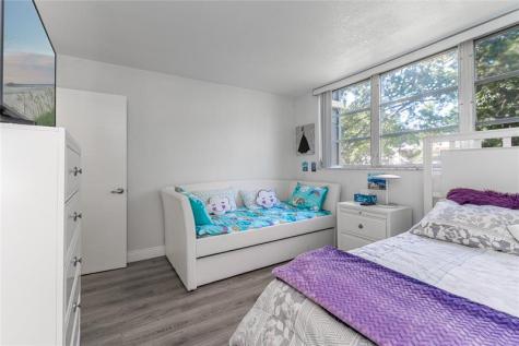 8901 S Hollybrook Boulevard Pembroke Pines FL 33025