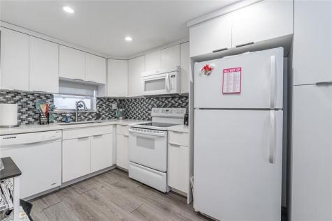 8901 S Hollybrook Boulevard Pembroke Pines FL 33025