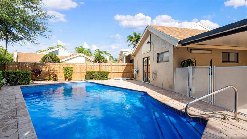 7659 Sierra Terrace Boca Raton FL 33433