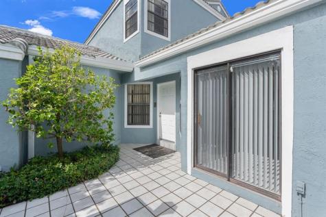 8371 Waterford Circle Tamarac FL 33321