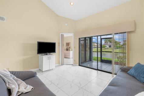 8371 Waterford Circle Tamarac FL 33321