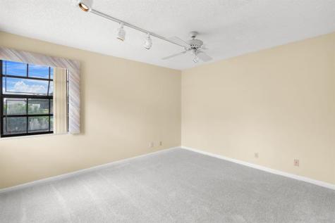 8371 Waterford Circle Tamarac FL 33321