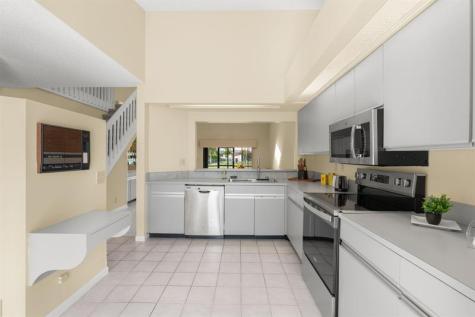 8371 Waterford Circle Tamarac FL 33321
