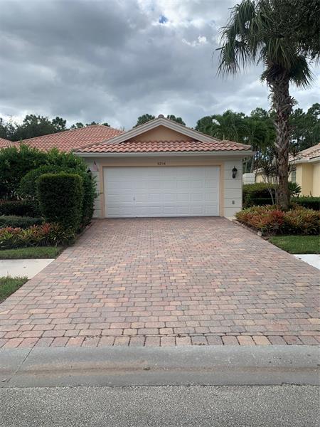 9214 SE Hawks Nest Court Hobe Sound FL 33455