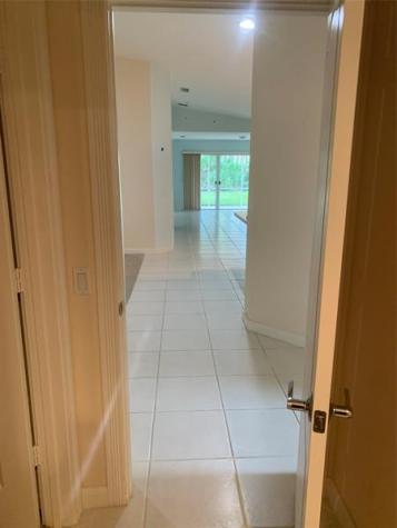9214 SE Hawks Nest Court Hobe Sound FL 33455