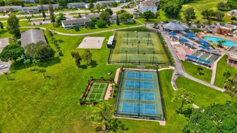 40 Keswick B Deerfield Beach FL 33442