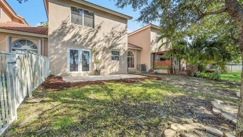 518 NW 130th Way Pembroke Pines FL 33028