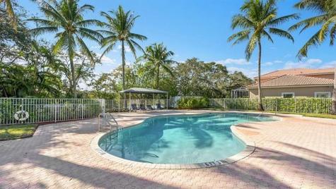 518 NW 130th Way Pembroke Pines FL 33028