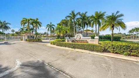 518 NW 130th Way Pembroke Pines FL 33028