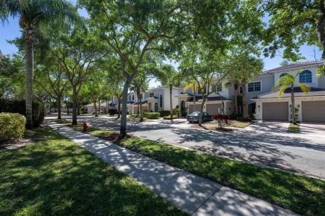 6365 Bella Circle Boynton Beach FL 33437