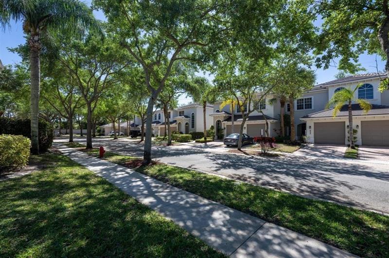 6365 Bella Circle Boynton Beach FL 33437