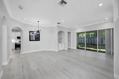 6365 Bella Circle Boynton Beach FL 33437