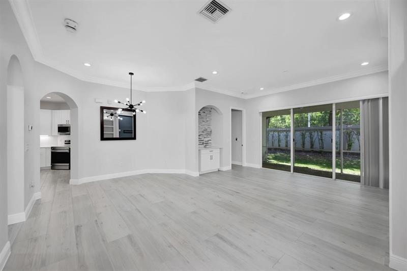 6365 Bella Circle Boynton Beach FL 33437