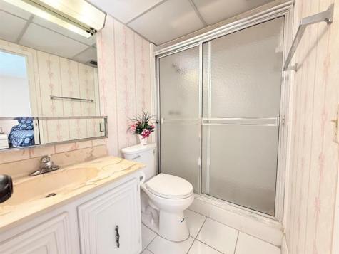 2851 Somerset Drive Lauderdale Lakes FL 33311