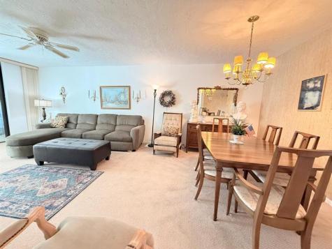 2851 Somerset Drive Lauderdale Lakes FL 33311