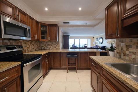 800 NE 195th Street Miami FL 33179