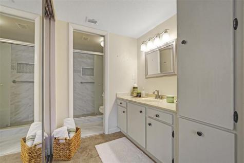 900 Colony Point Circle Pembroke Pines FL 33026
