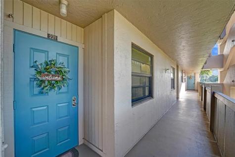 900 Colony Point Circle Pembroke Pines FL 33026