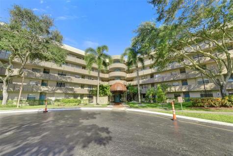 900 Colony Point Circle Pembroke Pines FL 33026