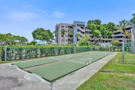 900 Colony Point Circle Pembroke Pines FL 33026