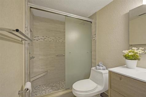 900 Colony Point Circle Pembroke Pines FL 33026