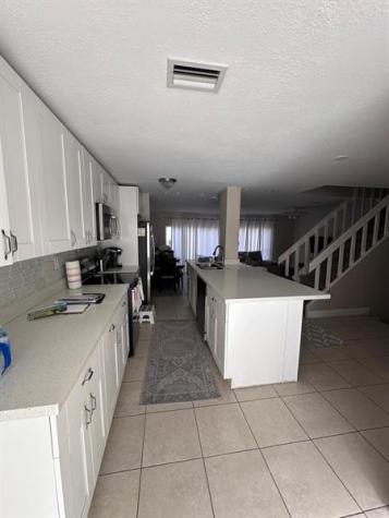 8251 NW 8th Place Plantation FL 33324