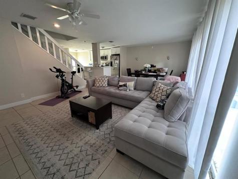 8251 NW 8th Place Plantation FL 33324