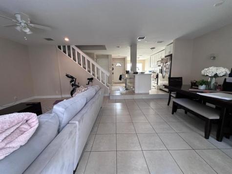 8251 NW 8th Place Plantation FL 33324