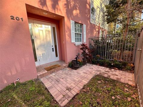 3213 NE 5th Street Pompano Beach FL 33062