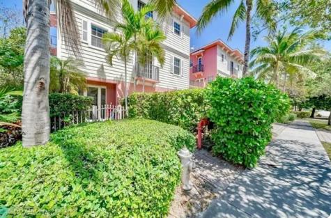 3213 NE 5th Street Pompano Beach FL 33062