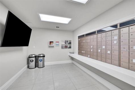 6001 N Ocean Drive Hollywood FL 33019