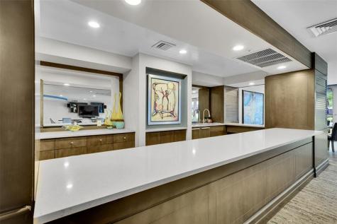 6001 N Ocean Drive Hollywood FL 33019