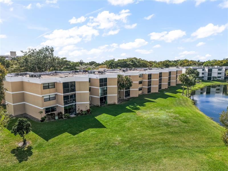 16325 Golf Club Road Weston FL 33326