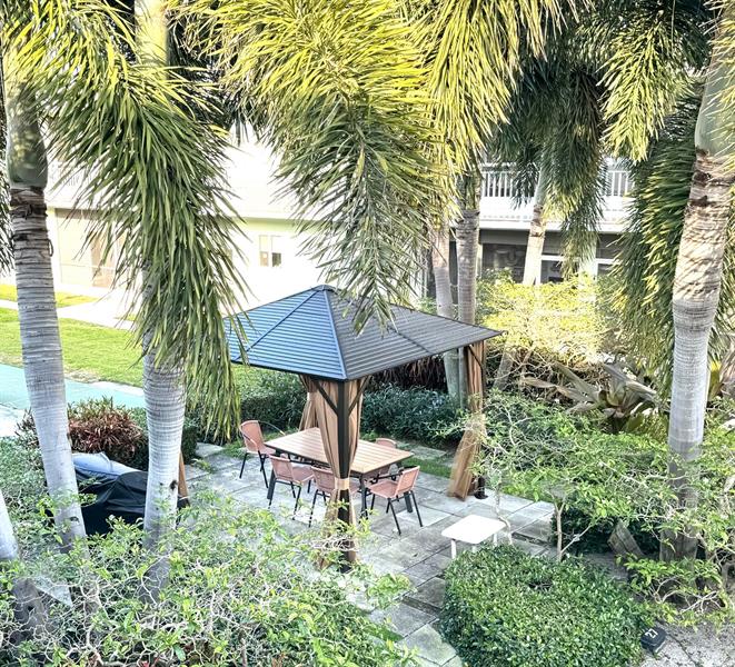 2100 NE 38th Street Lighthouse Point FL 33064