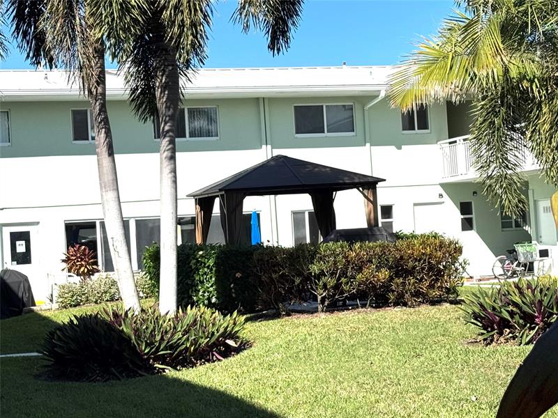 2100 NE 38th Street Lighthouse Point FL 33064