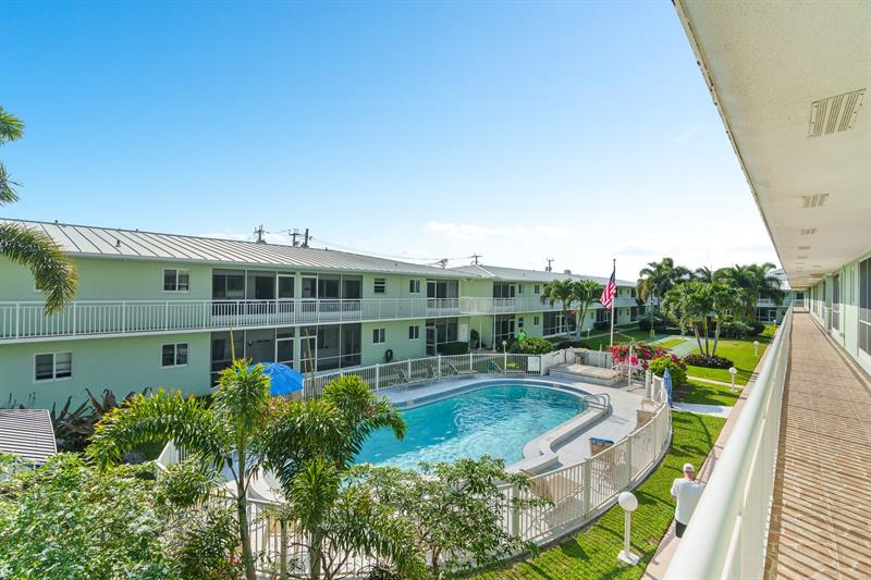 2100 NE 38th Street Lighthouse Point FL 33064