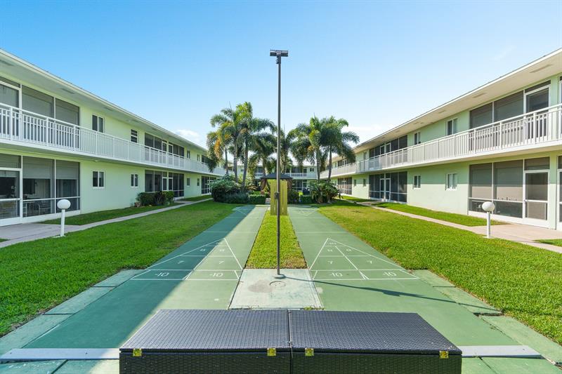 2100 NE 38th Street Lighthouse Point FL 33064