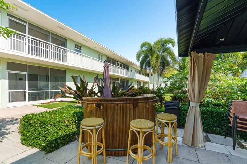 2100 NE 38th Street Lighthouse Point FL 33064