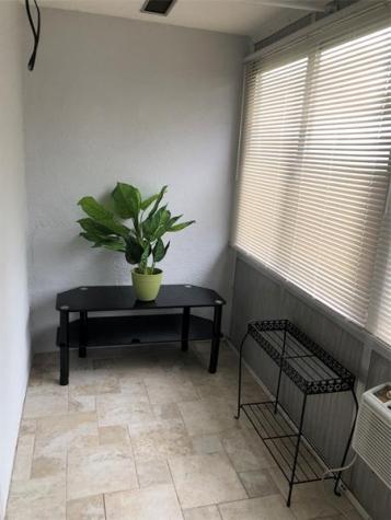 518 Durham R Deerfield Beach FL 33442