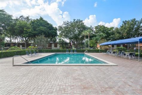 2171 SW 90th Avenue Davie FL 33324