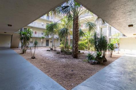 1810 N Lauderdale Avenue North Lauderdale FL 33068