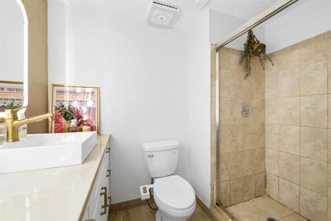 4260 SW 70th Terrace Davie FL 33314