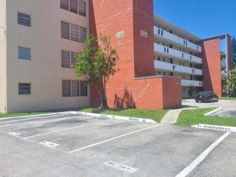 1700 NE 191st Street Miami FL 33179