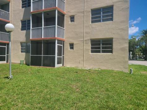 1700 NE 191st Street Miami FL 33179