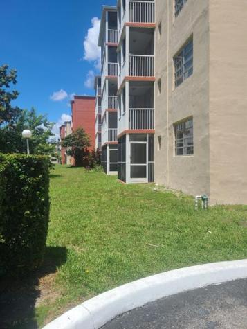 1700 NE 191st Street Miami FL 33179