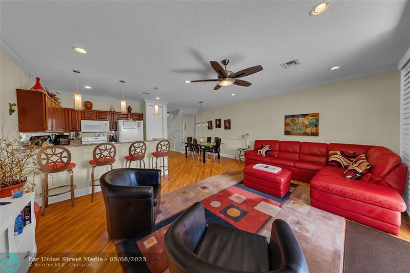 1327 SE 3rd Avenue Pompano Beach FL 33060