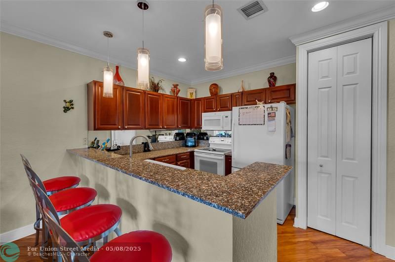 1327 SE 3rd Avenue Pompano Beach FL 33060